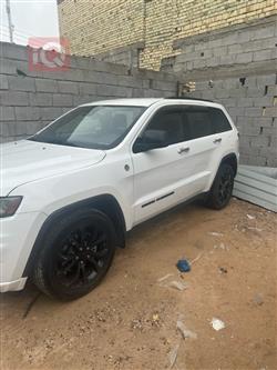 جيب جراند شيروكي